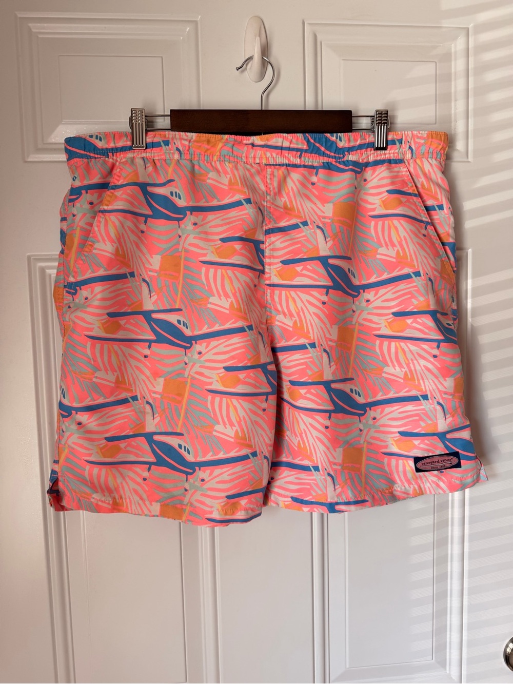 NOT FOR SALE. Vineyard Vines Men’s Pink Blue Orange Tropical Swim Shorts